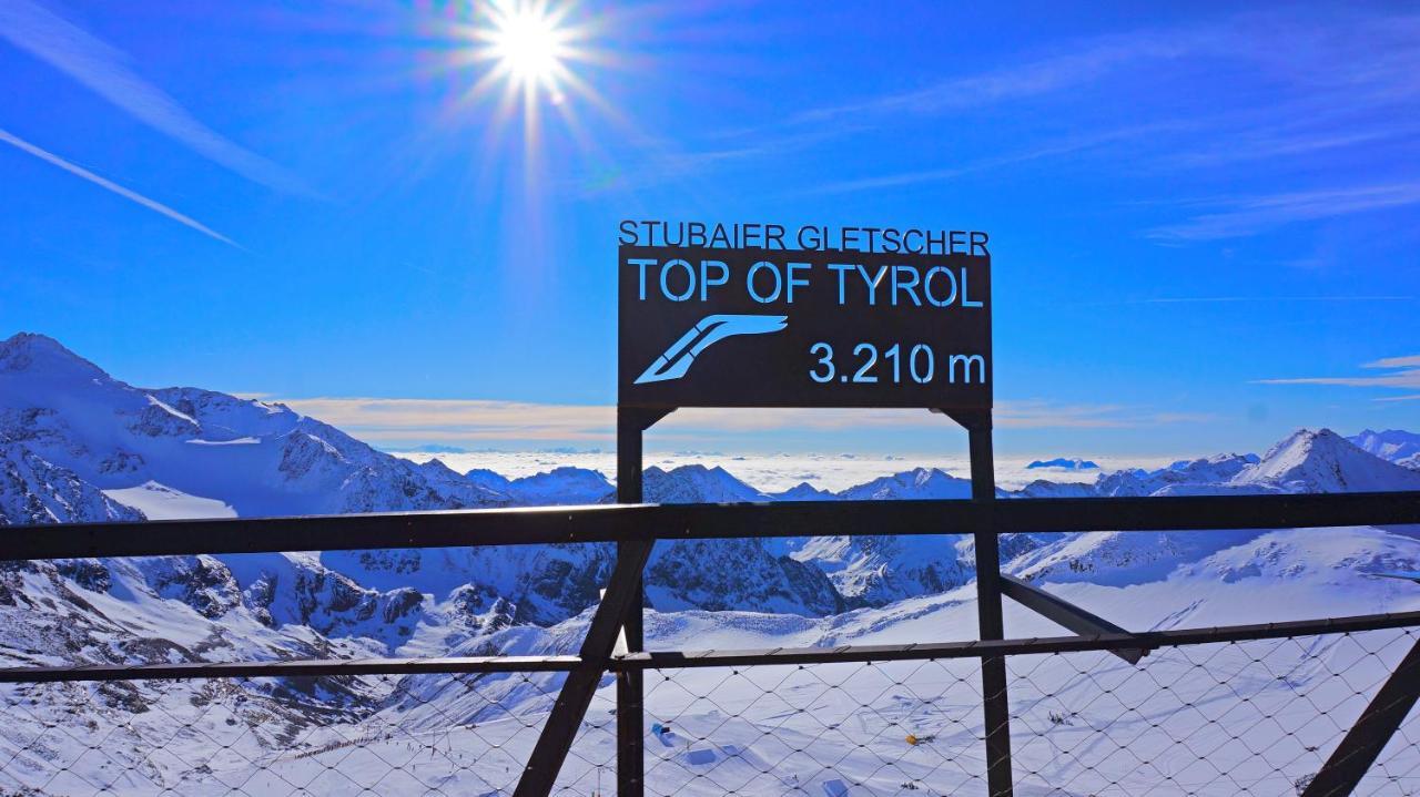 Hotel Montana Telfes im Stubai Kültér fotó